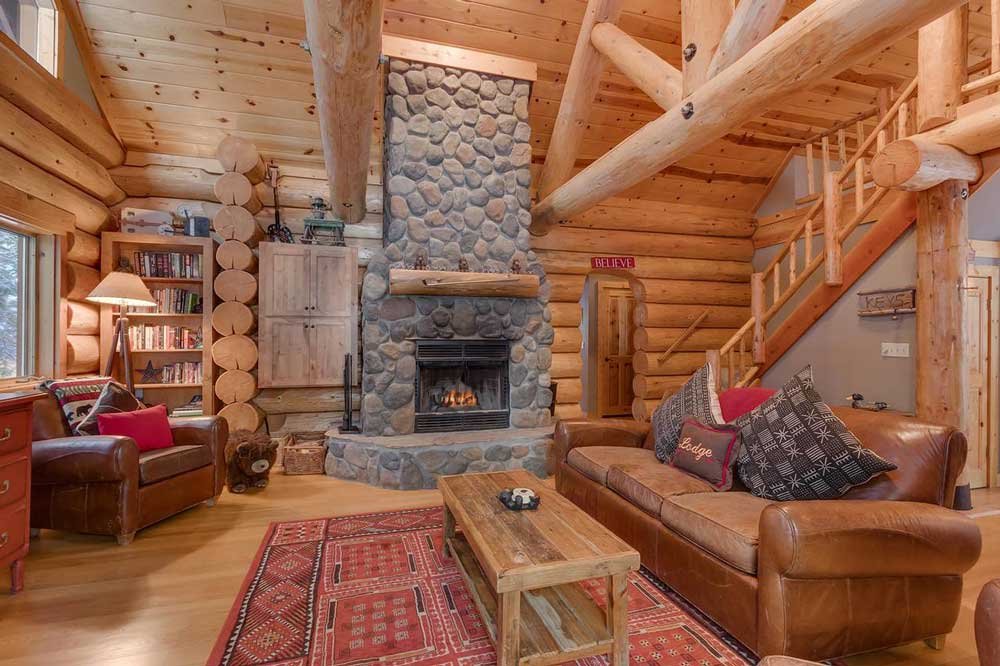 Pros and Cons of Living in a Cabin