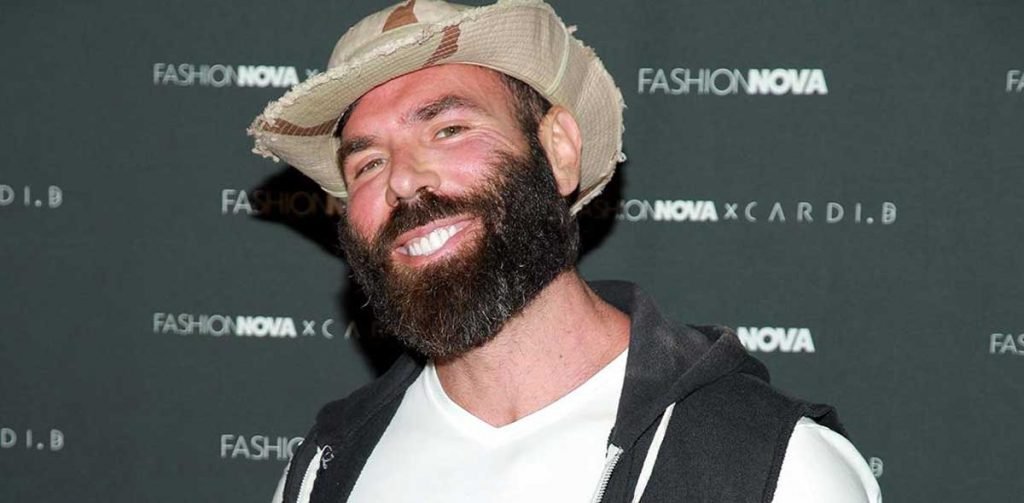 Dan Bilzerian’s Net Worth And Other Secrets Dan-Bilzerian’s-Net-Worth