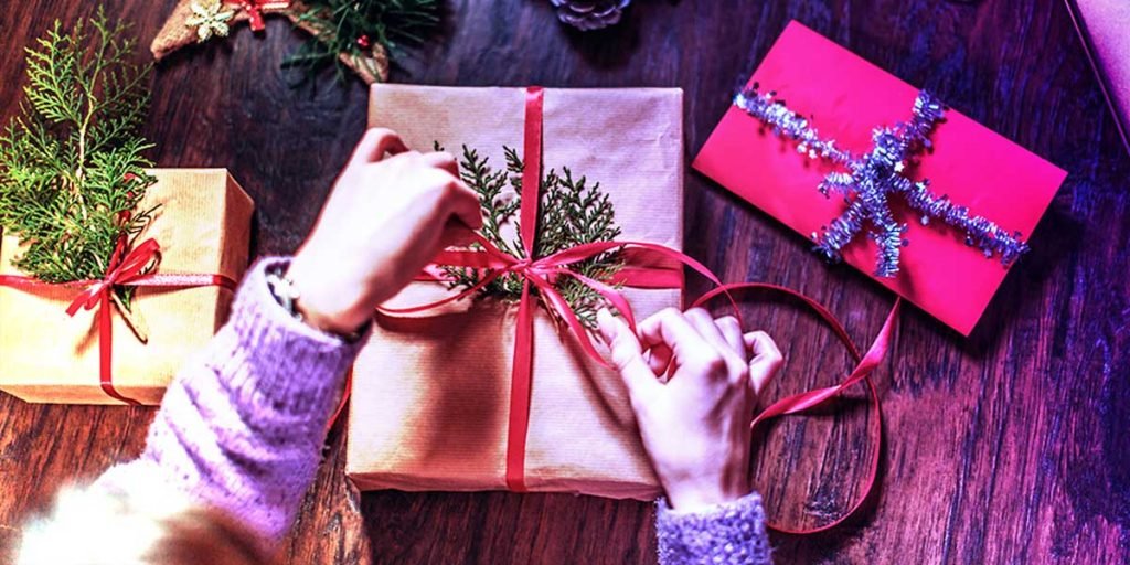 How Do You Make a Women’s Gift Basket? Women's-Gift