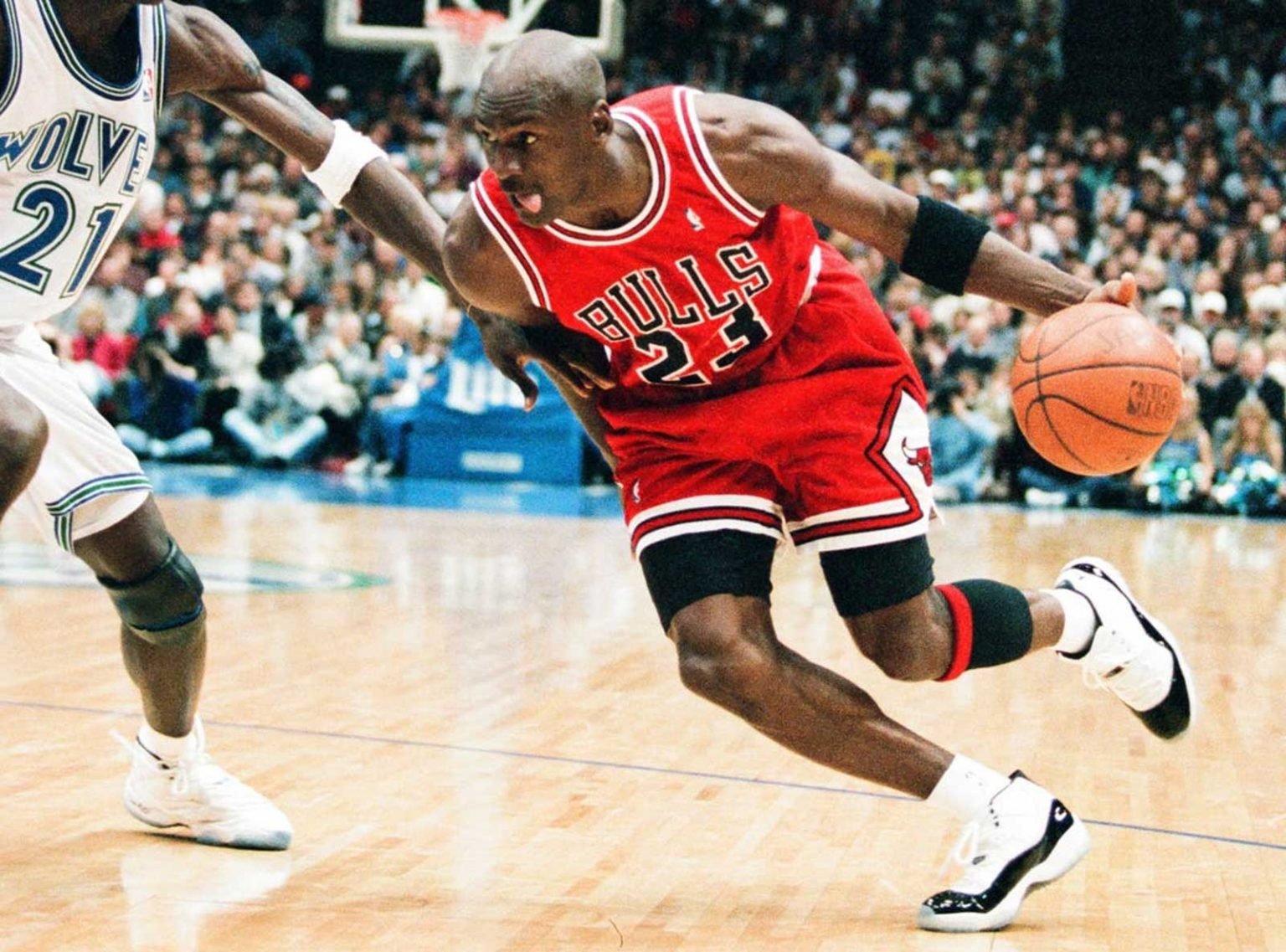 Make an intelligent decision while shopping for basketball shoes while shopping for basketball shoes