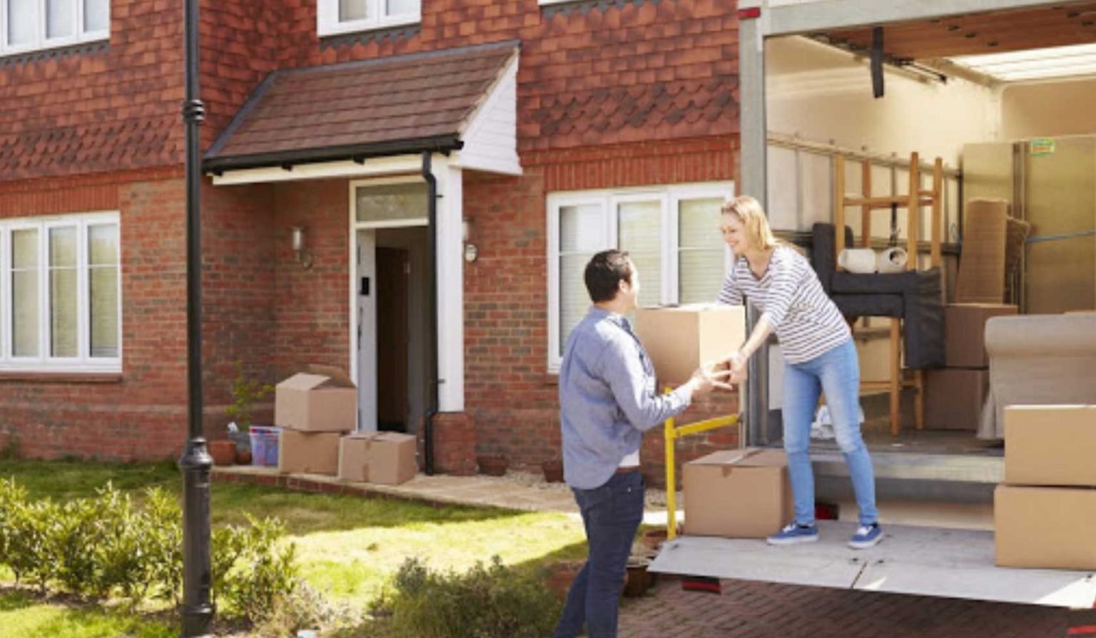 Proven Tips on Moving Heavy Furniture Moving-home