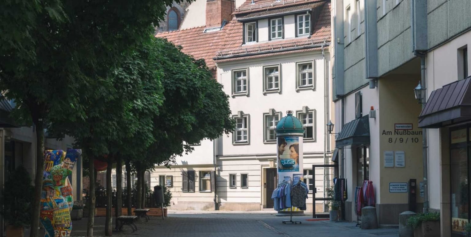 What Happens If I Leave Old Furniture on the Curb? Leave Old Furniture on the Curb