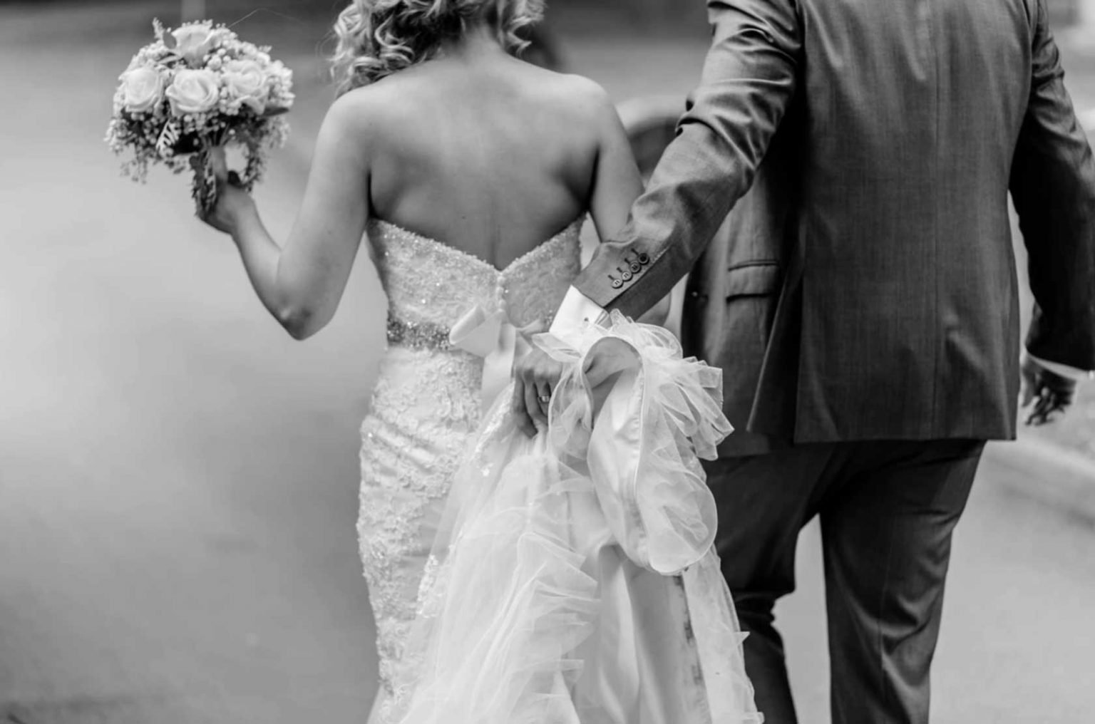 The Top Wedding Dresses Trends of 2021 autumn wedding gown