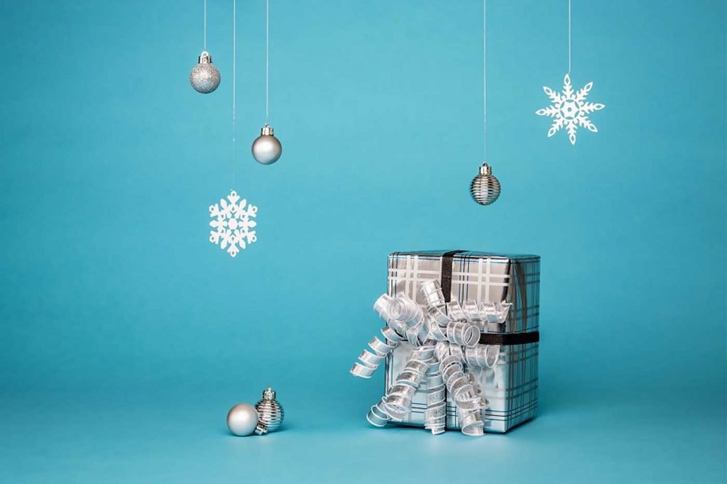 Perfect Gift to Leave a Lasting Impression On the Workplace gift-hampers