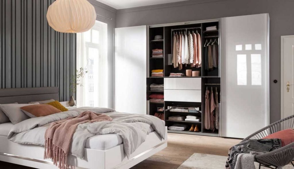Smart Shopper: How to Choose Bedroom Furniture Choose Bedroom Furniture