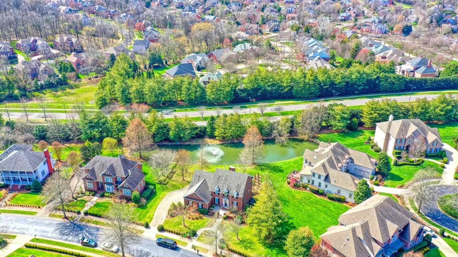 Living in Tennessee vs Texas – Choose Your Next Home Living in Tennessee