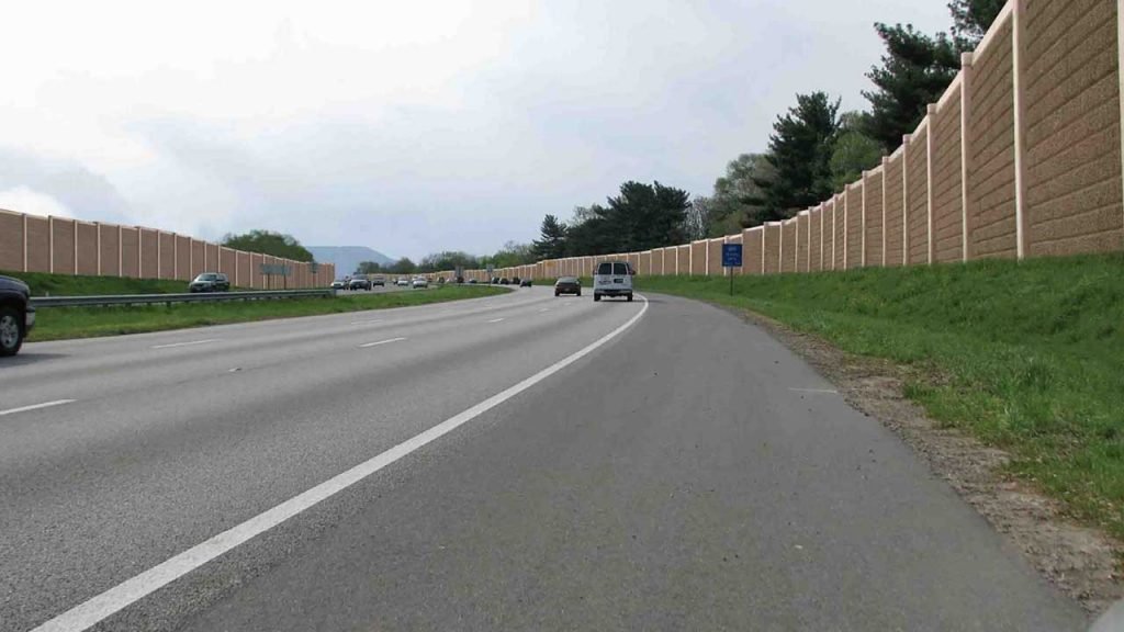 How to Construct Highway Noise Cancelling Walls Sound Proof Construct Highway Noise Cancelling Walls Sound Proof