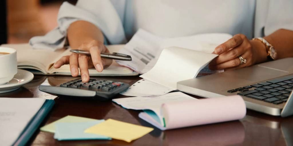 4 Easy Ways to Cut Your Expenses Cut Your Expenses