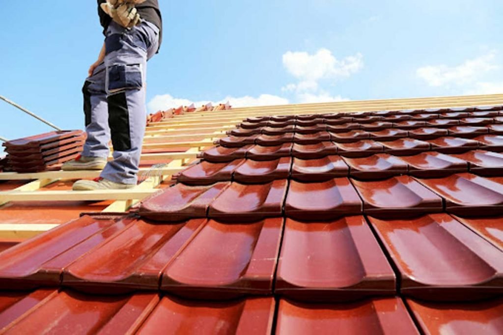 Top 10 Reasons to Choose a Roofing Contractor Choose a Roofing Contractor