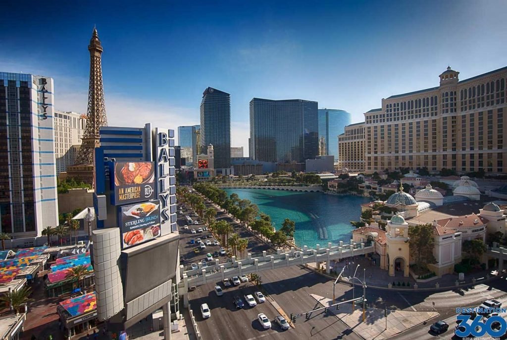 8 Best Fall Travel Destinations In The US Fall Travel Destinations In The US