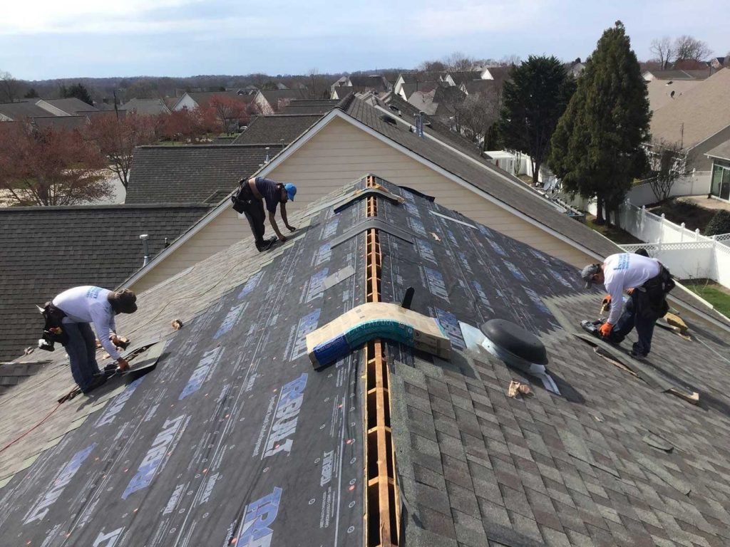 Is Your Roof in Trouble? Understand the Signs and Repair It Yourself Is Your Roof in Trouble