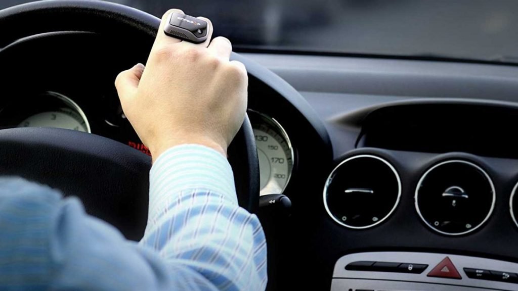 7 Things You Should Always Keep in Your Car Things-You-Should-Always-Keep-in-Your-Car