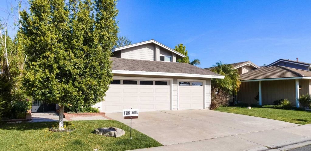 How To Use The Internet To Find Real Estate Deals