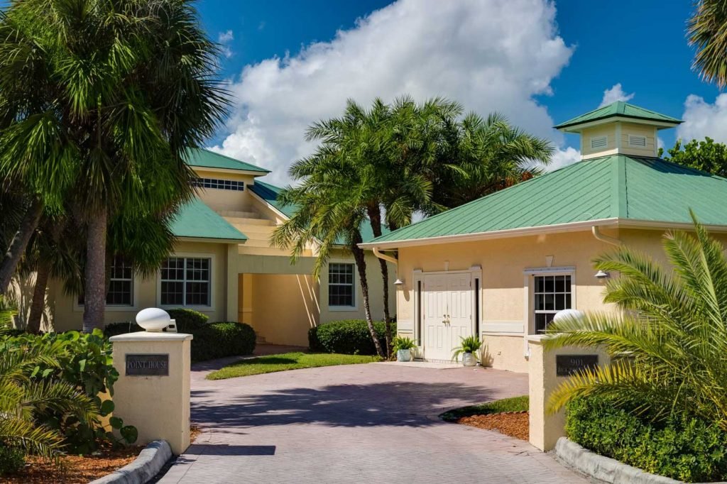 What You Can Expect Upon Arrival at a Recovery Center Arrival at a Recovery Center