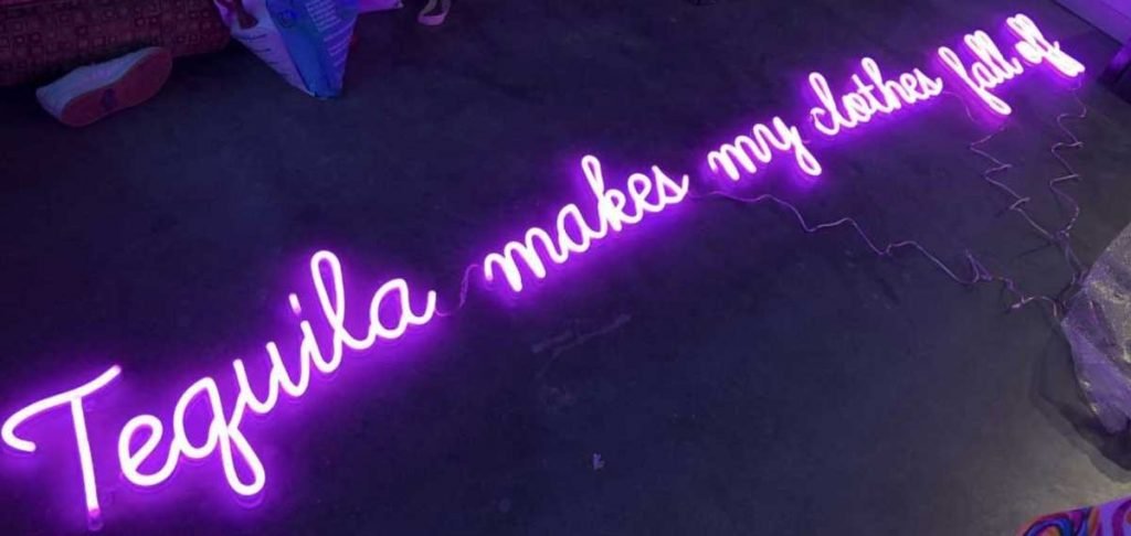 Use Girly Pink Neon Signs To Beautify Your Space