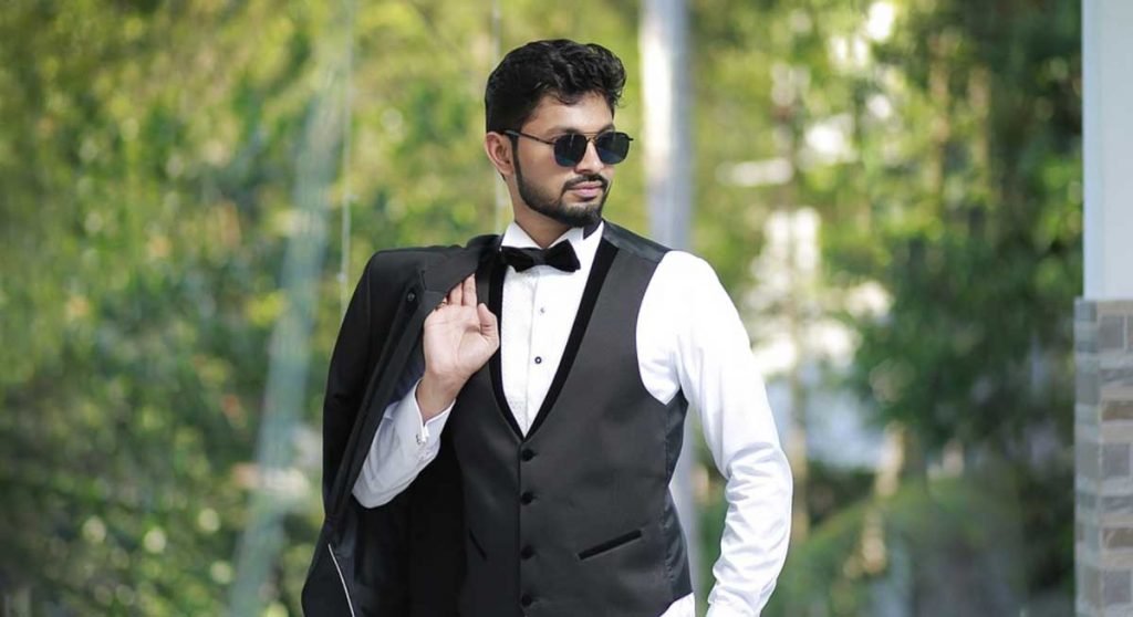 A Modern Man’s Guide to Fashion. 6 Accessories You Must Have 6 Accessories You Must Have