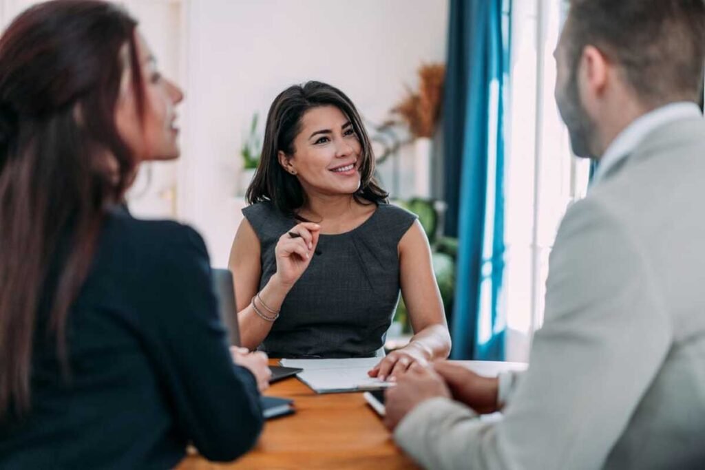 When to Hire an Immigration Attorney